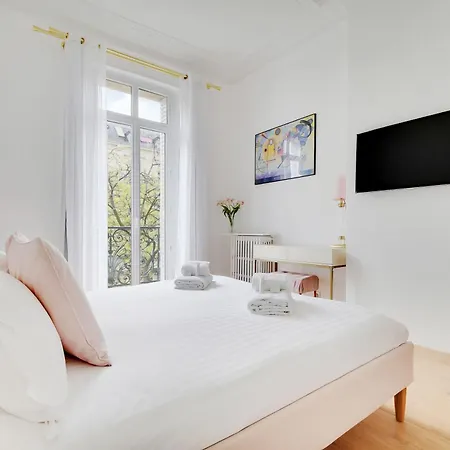 Pick A Flat's In Republique - Avenue De La Republique Apartment *